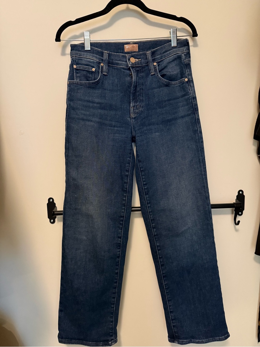 MOTHER Mid Rise Rambler straight leg. No ankle zip.